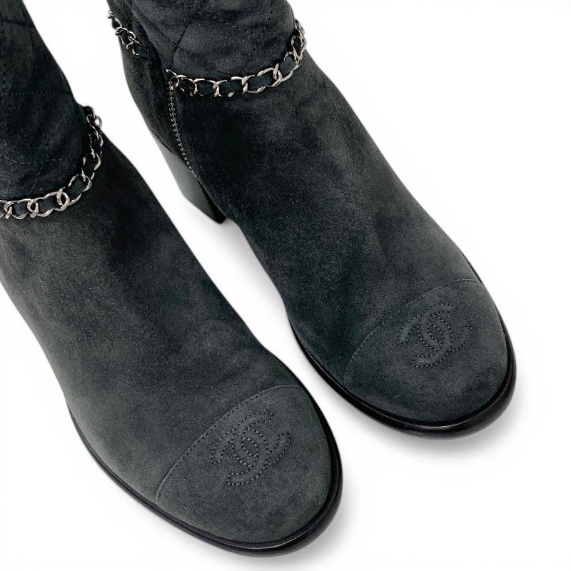 Chanel Boots Short Shoes Suede Gray Silver CC Logo Quilted Chain — view 9