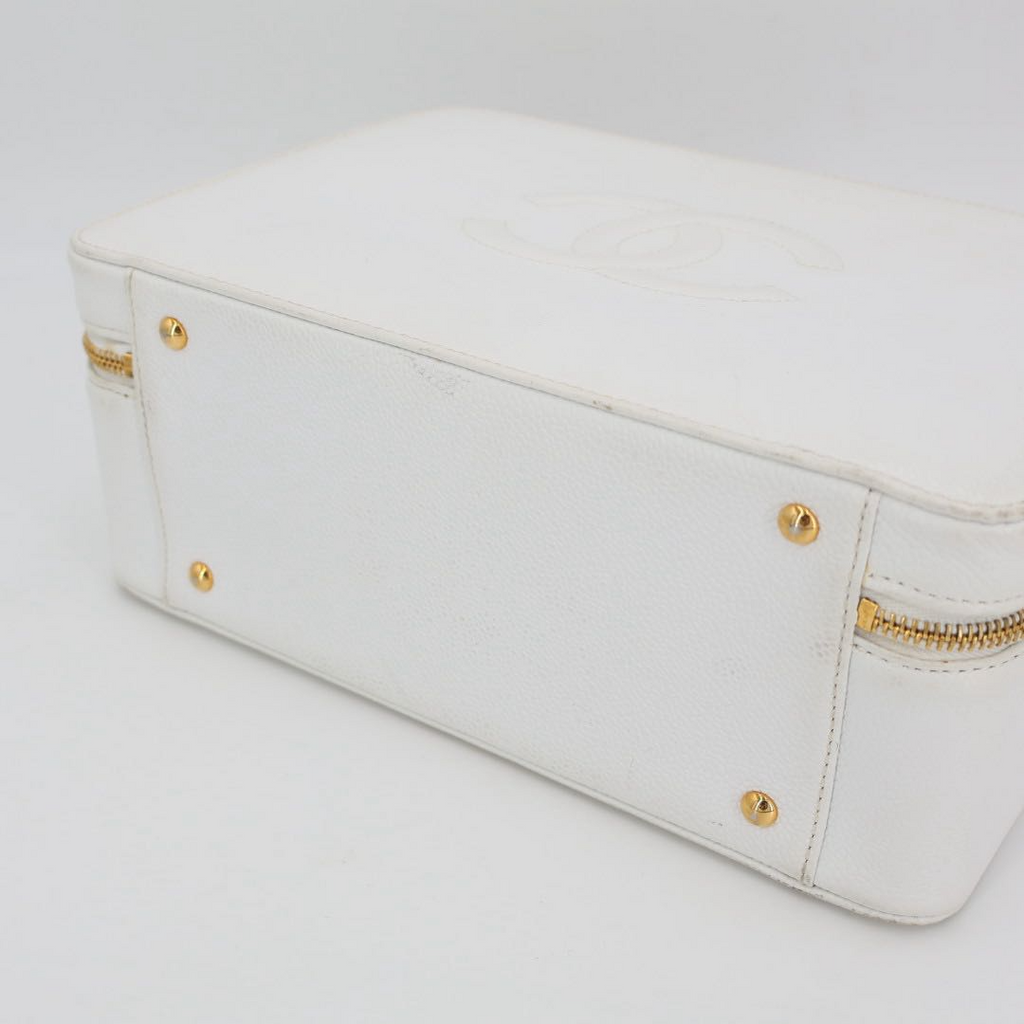 Chanel Shoulder Bag Stand Caviar Leather CC Logo 2-Way — view 5