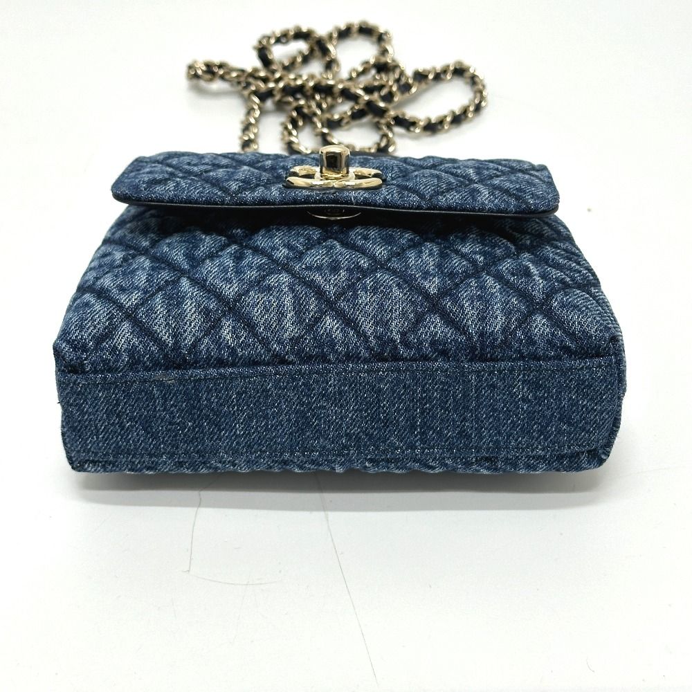 Chanel Shoulder Bag Coco Handle Mini Washed Denim Blue — view 3