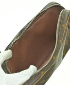 Louis Vuitton Shoulder Bag — view 4
