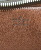 Louis Vuitton Shoulder Bag — view 5