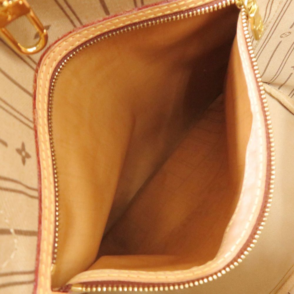 Louis Vuitton Neverfull MM Monogram Tote — view 6