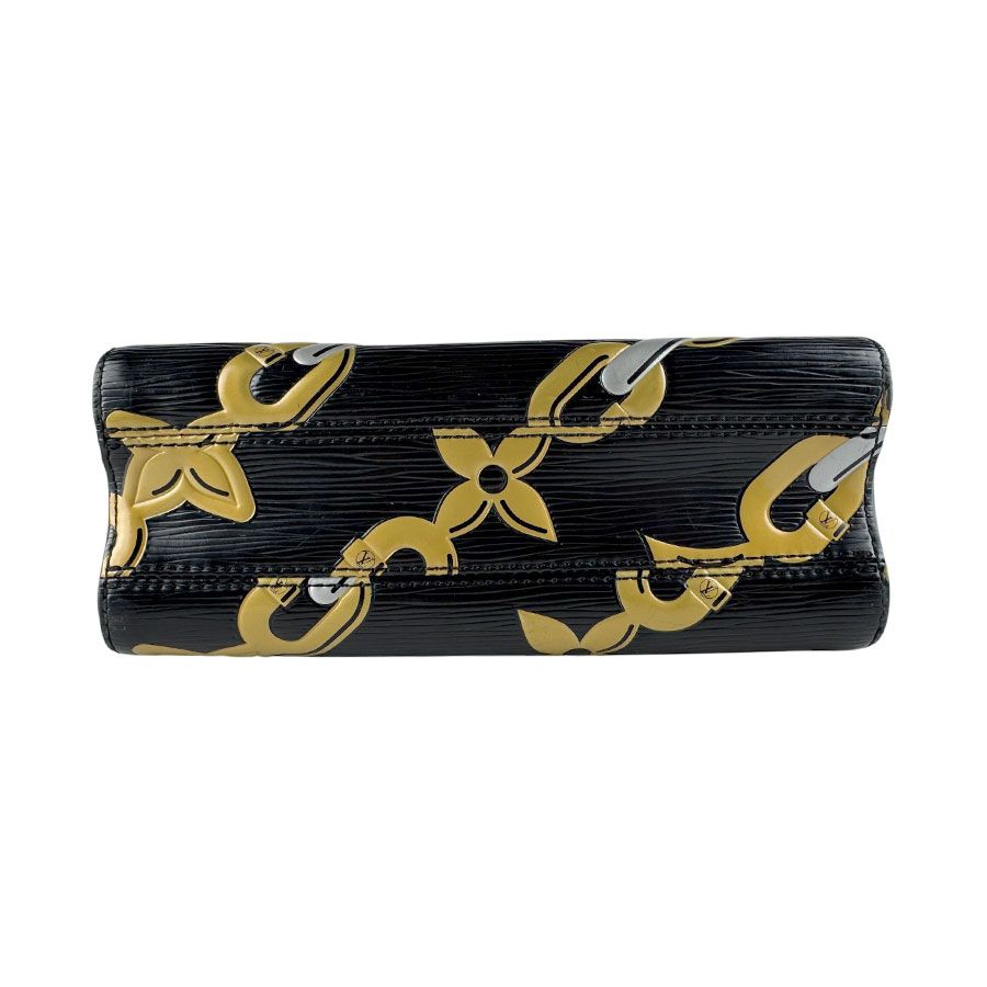 Louis Vuitton Shoulder Bag MM — view 4