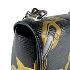 Louis Vuitton Shoulder Bag MM — view 6