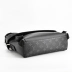Louis Vuitton Shoulder Bag Messenger Voyage PM — view 5