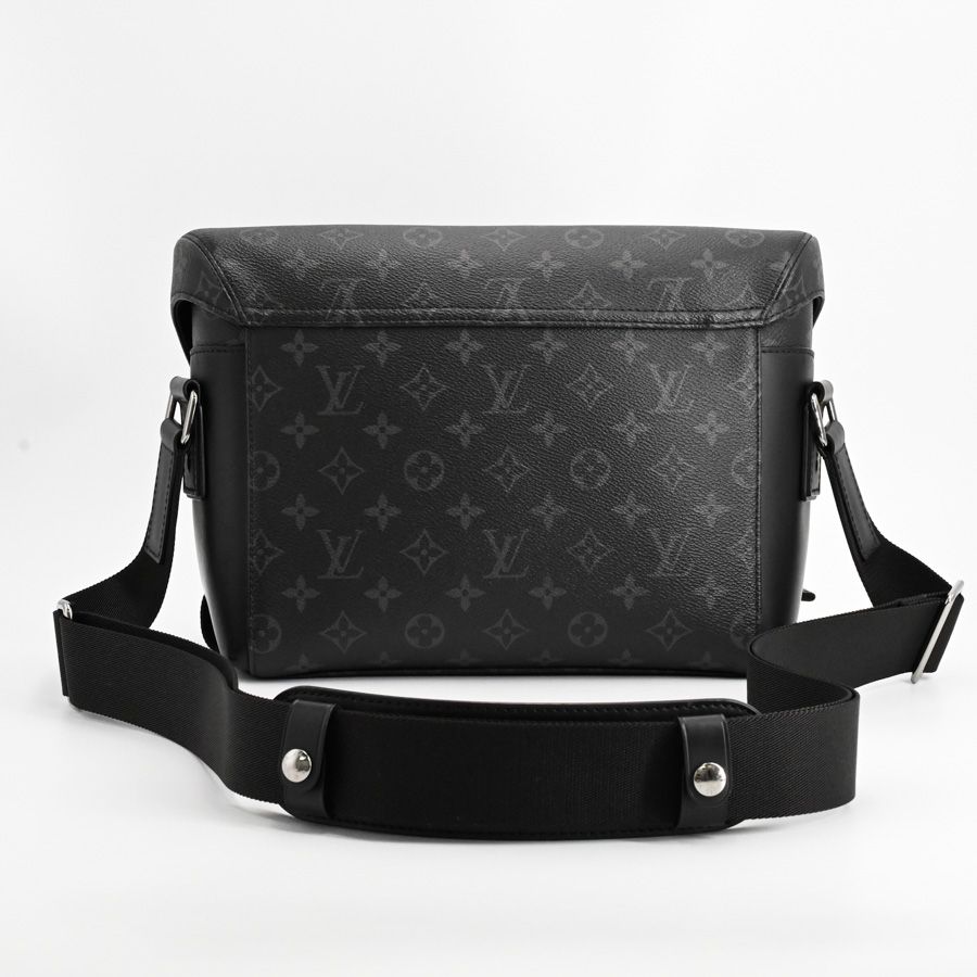 Louis Vuitton Shoulder Bag Messenger Voyage PM — view 3