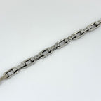 Louis Vuitton Che Monogram Necklace Tale Silver — view 2