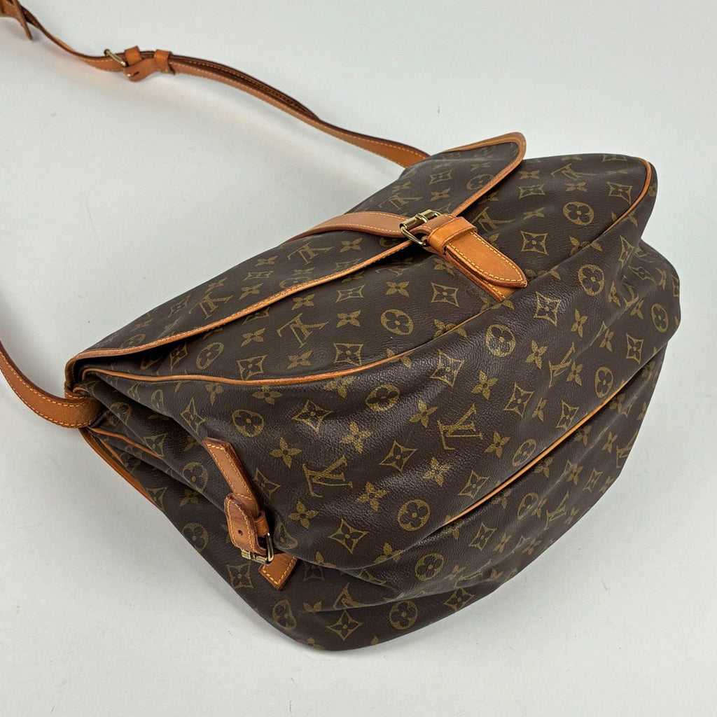 Louis Vuitton Saumur 35 Crossbody Shoulder Bag Monogram Brown — view 2