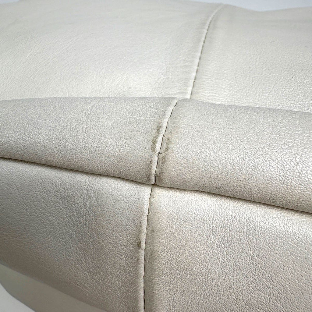 Bottega Veneta Double Ofto Shoulder Bag Leather White — view 3