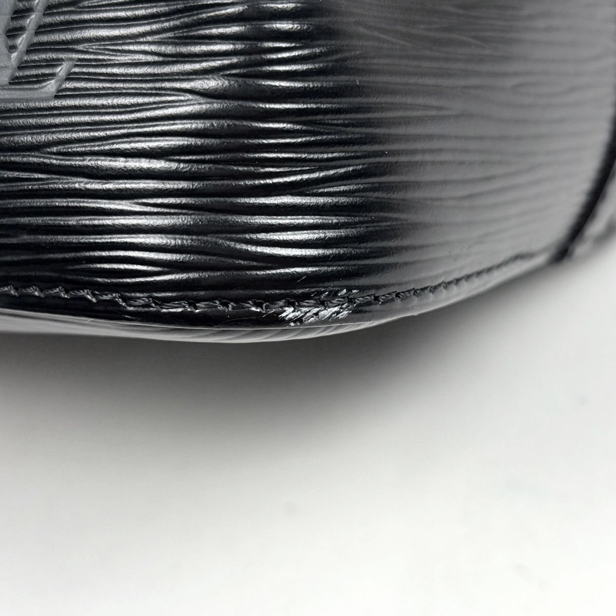 Louis Vuitton Purseshape Shoulder Bag Epi Noir — view 3