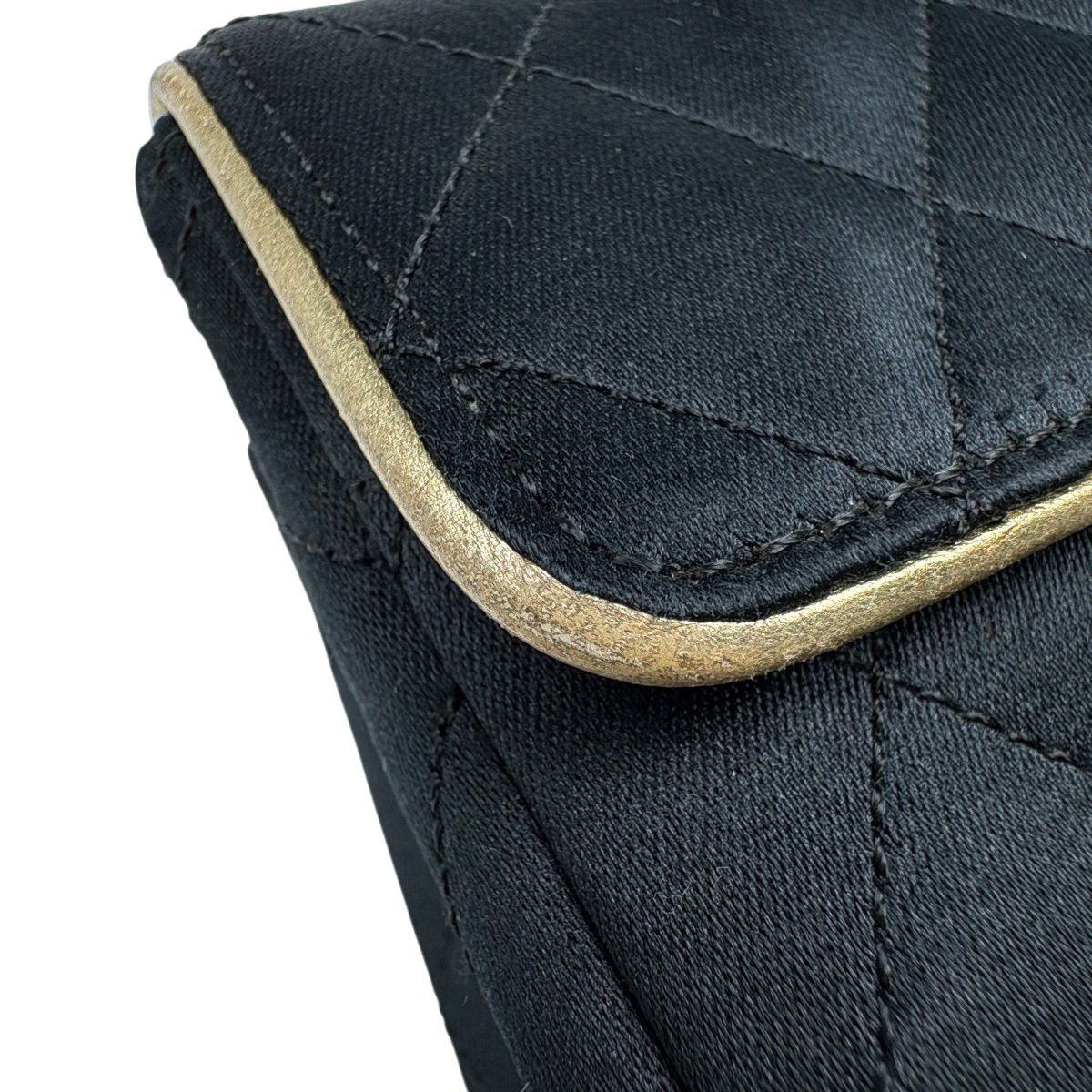 Chanel Mini Quilted Che Shoulder Bag CC Logo Black — view 8