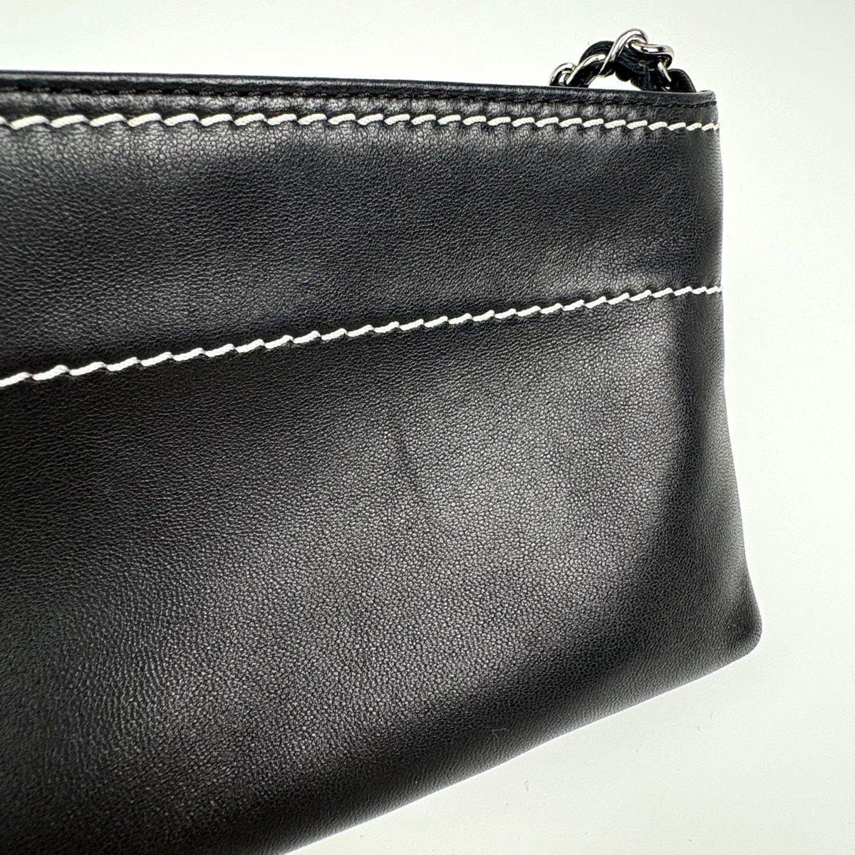 Chanel Logo Che Handbag Pouch Leather Black — view 4