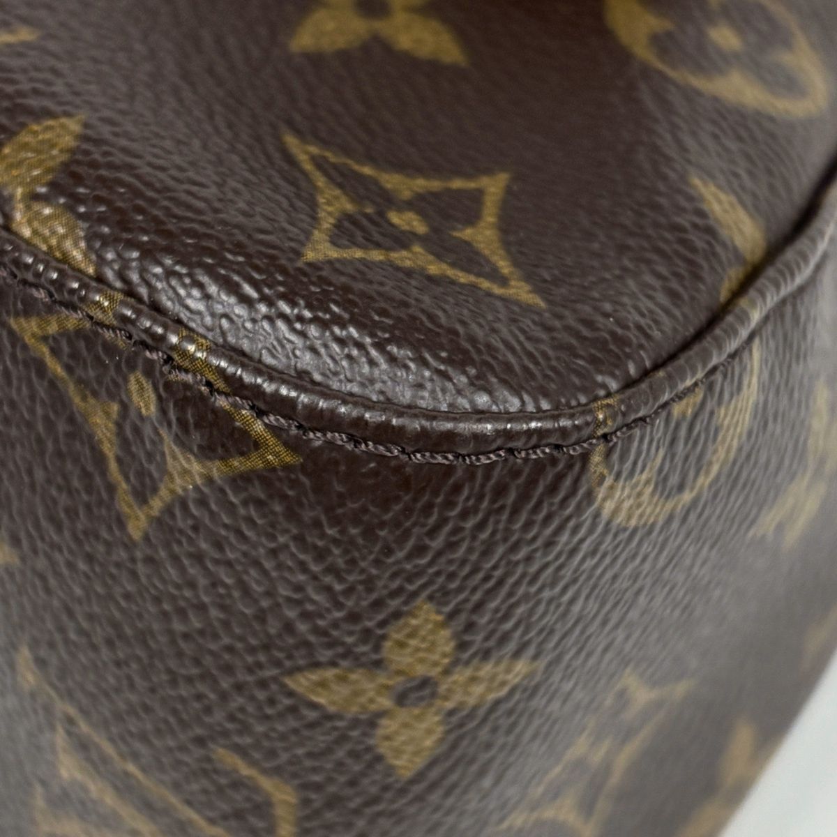 Louis Vuitton Mini Looping Shoulder Bag Monogram Brown — view 3
