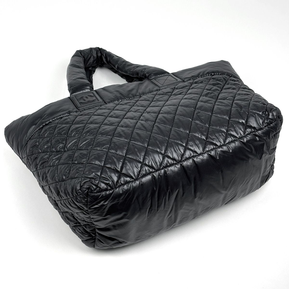 Chanel Midi Amu Tote Nylon Black — view 2