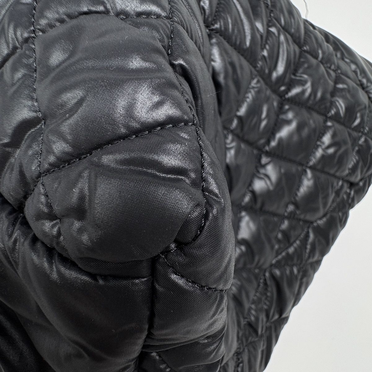 Chanel Midi Amu Tote Nylon Black — view 4