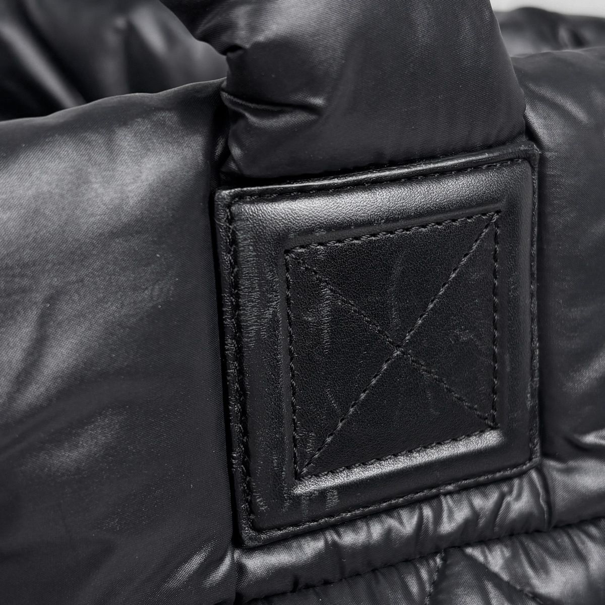 Chanel Midi Amu Tote Nylon Black — view 5