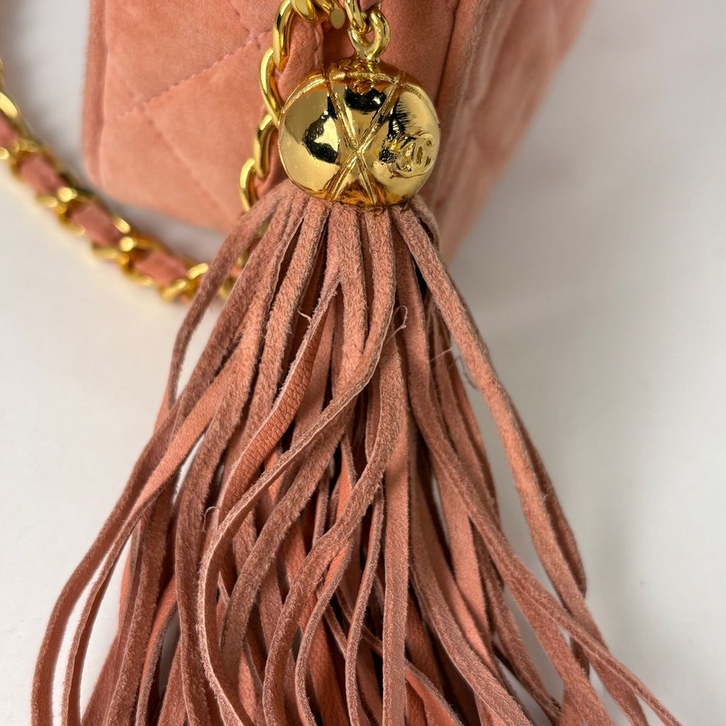 Chanel CC Logo Che Shoulder Bag Quilted Suede Pink — view 7
