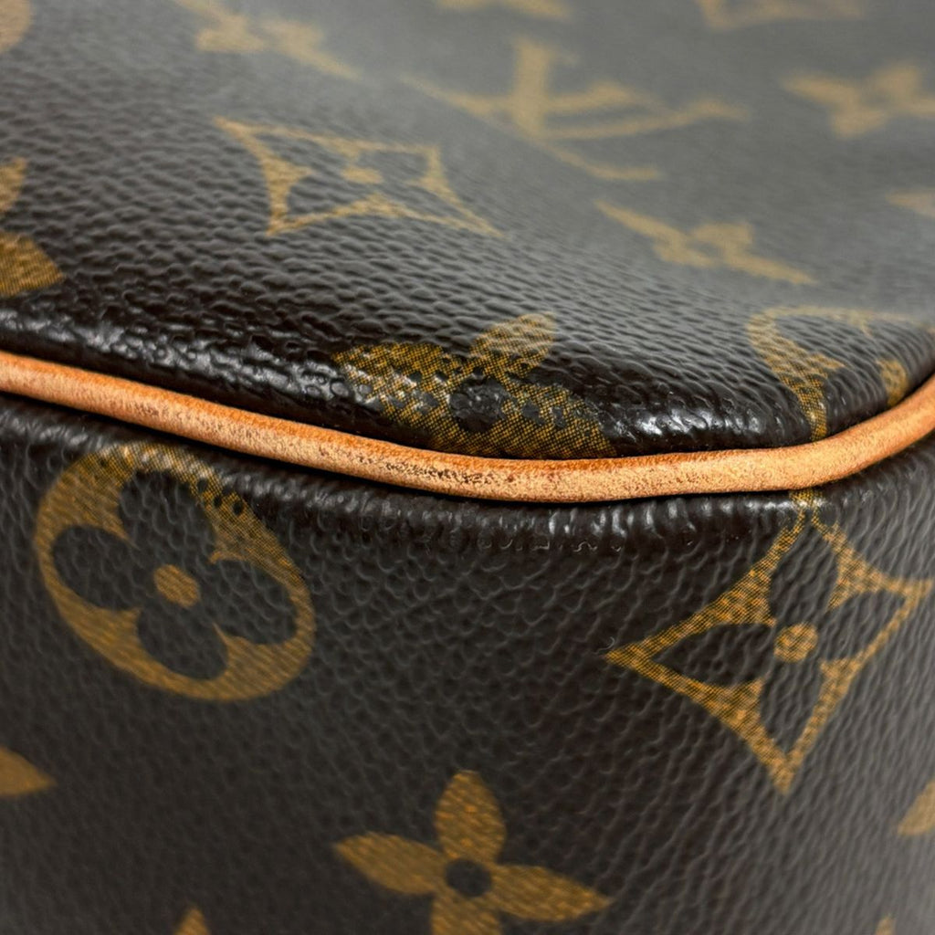 Louis Vuitton GM Shoulder Bag Monogram Brown — view 3