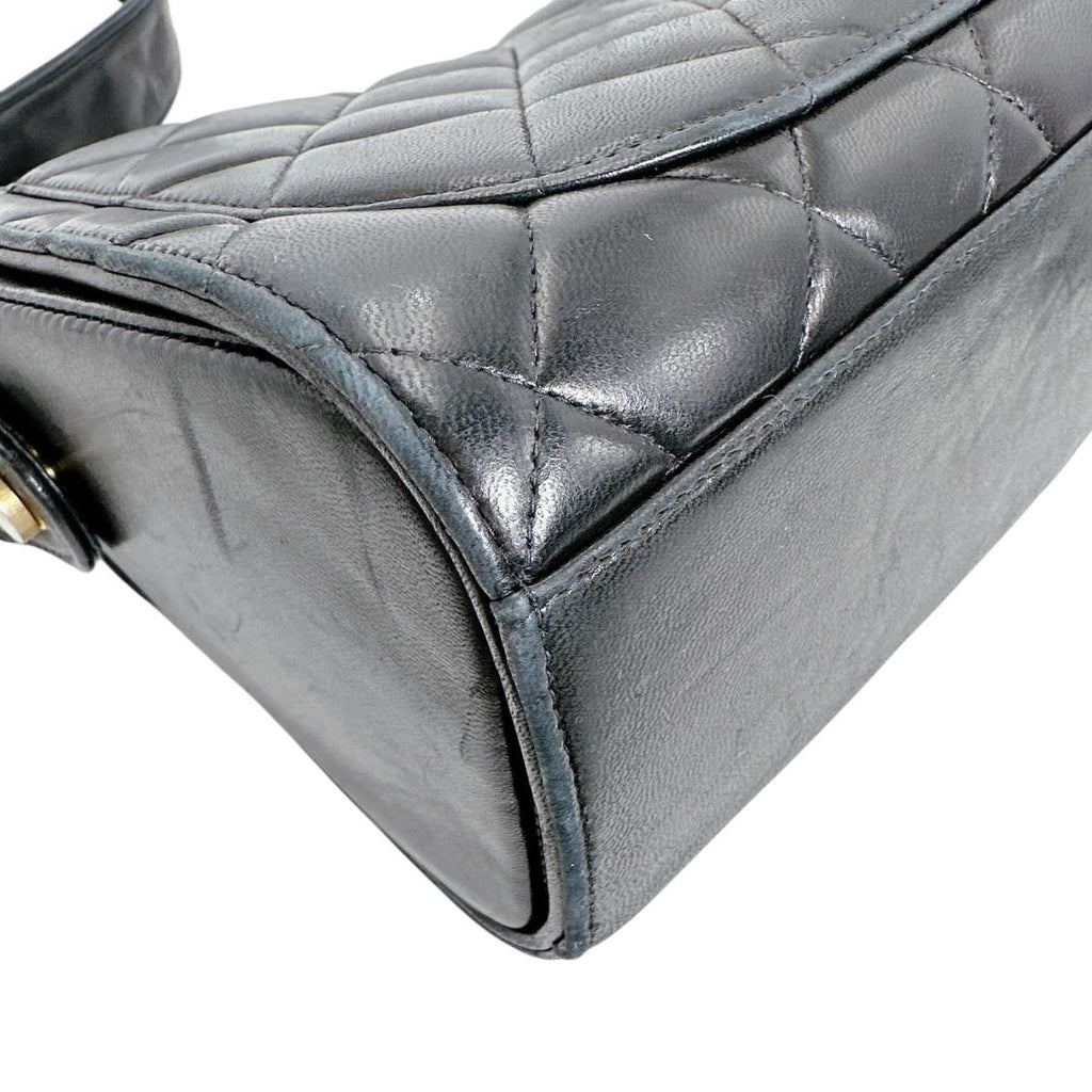 Chanel Lambskin Cross Belt Bag Quilted Black — view 9