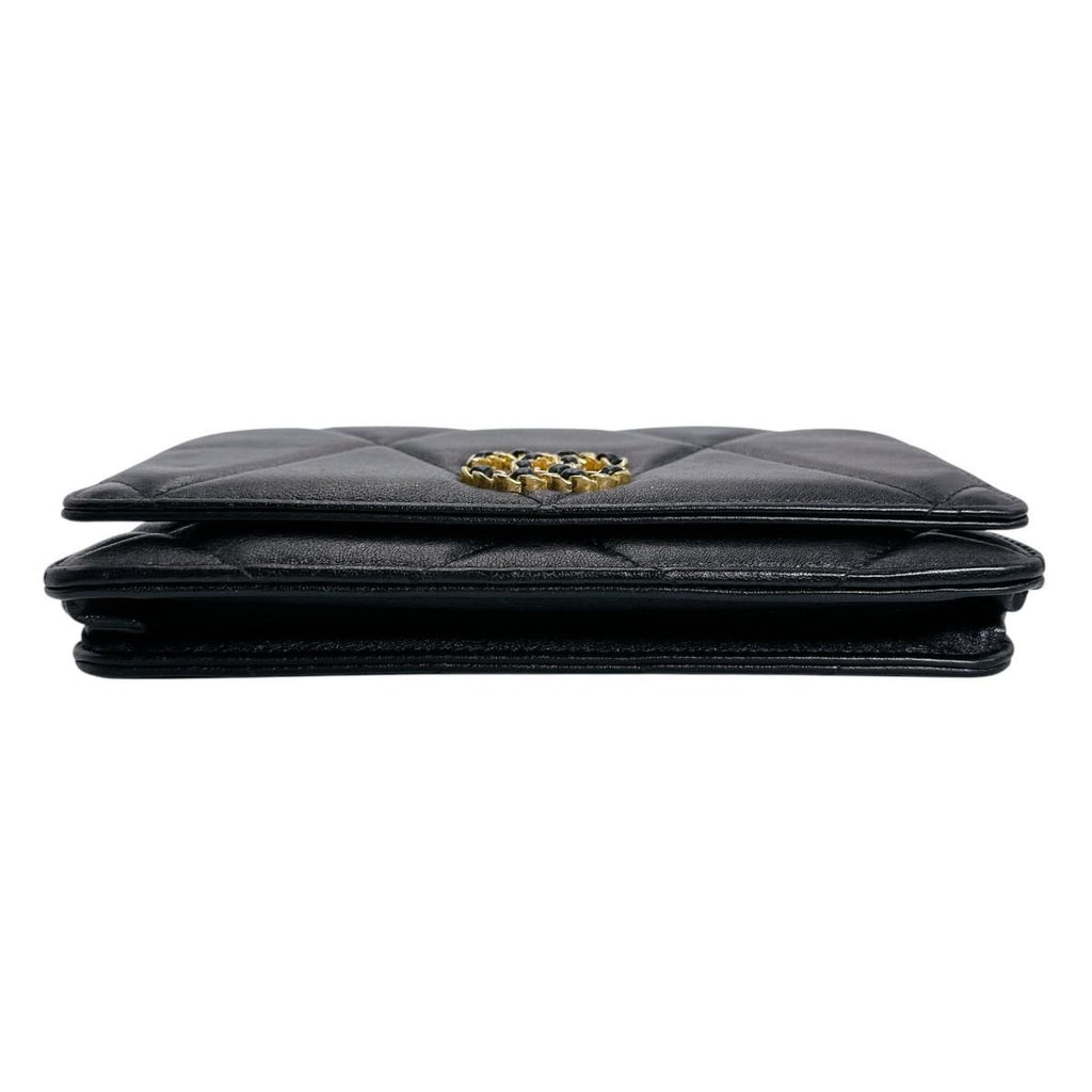 Chanel Lambskin Chain Wallet 19 Shoulder Bag Black — view 5