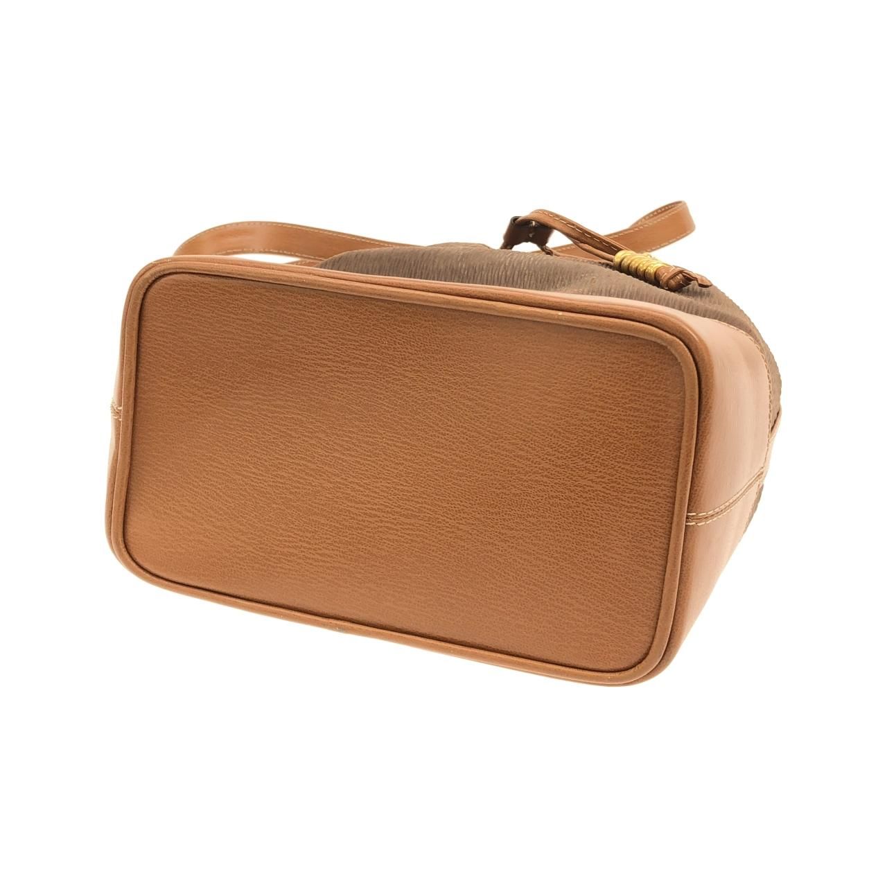 Loewe Vintage Shoulder Bag — view 3