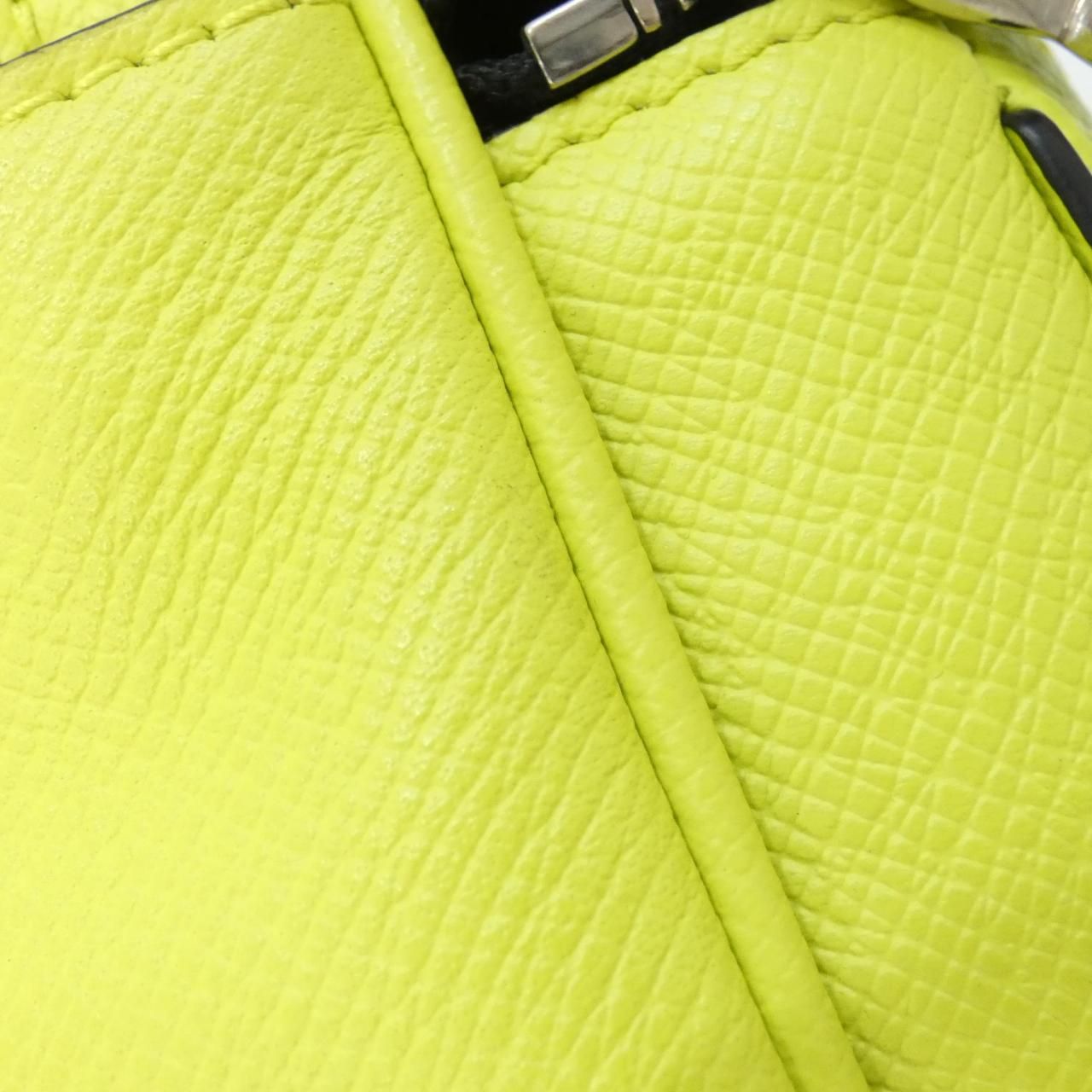 Louis Vuitton Taiga Llama Bum Bag Outdoor — view 7