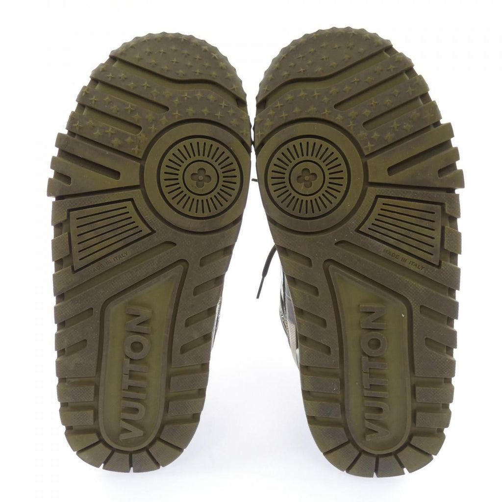 Louis Vuitton LV Trainer Maxi Line Sneakers — view 4