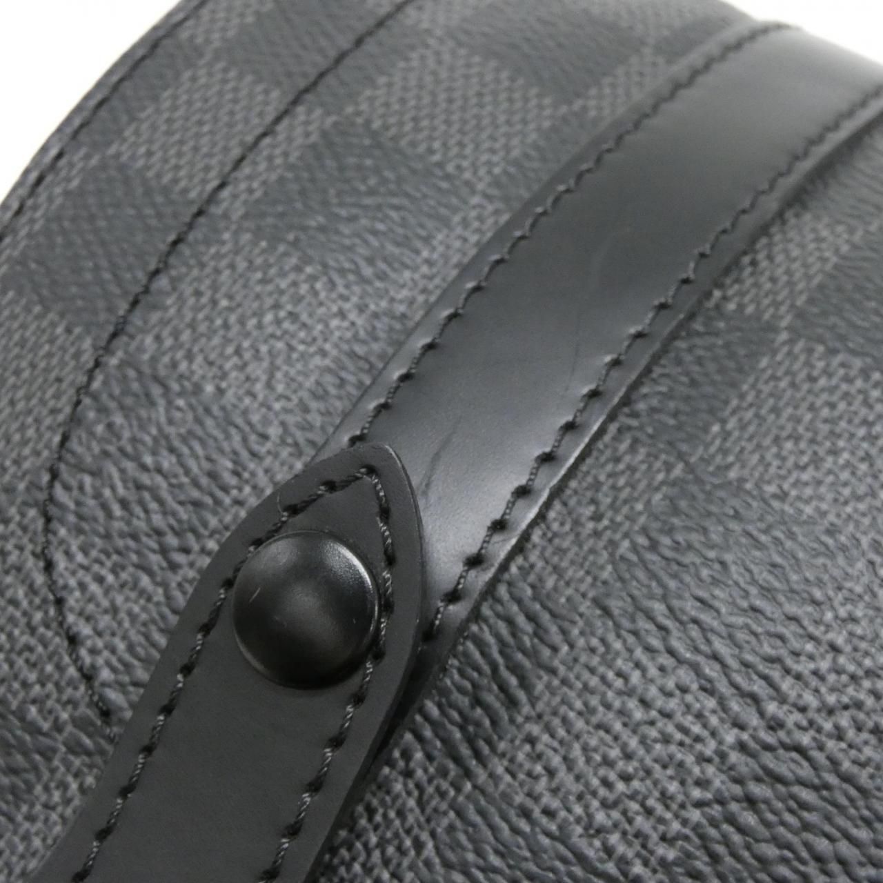 Louis Vuitton Damier Graphite MM Sac Shoulder Bag — view 4