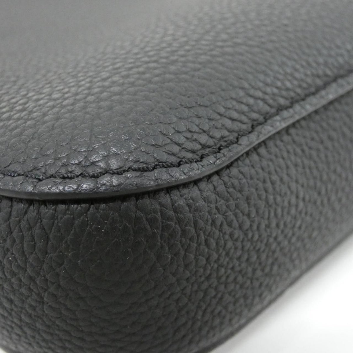 Louis Vuitton LV blamu Briefcase — view 3