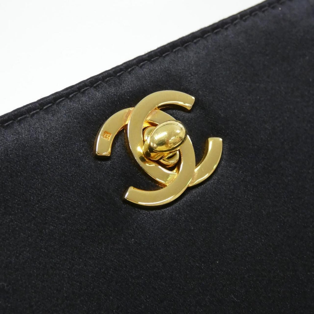 Chanel Vintage Shoulder Bag — view 5