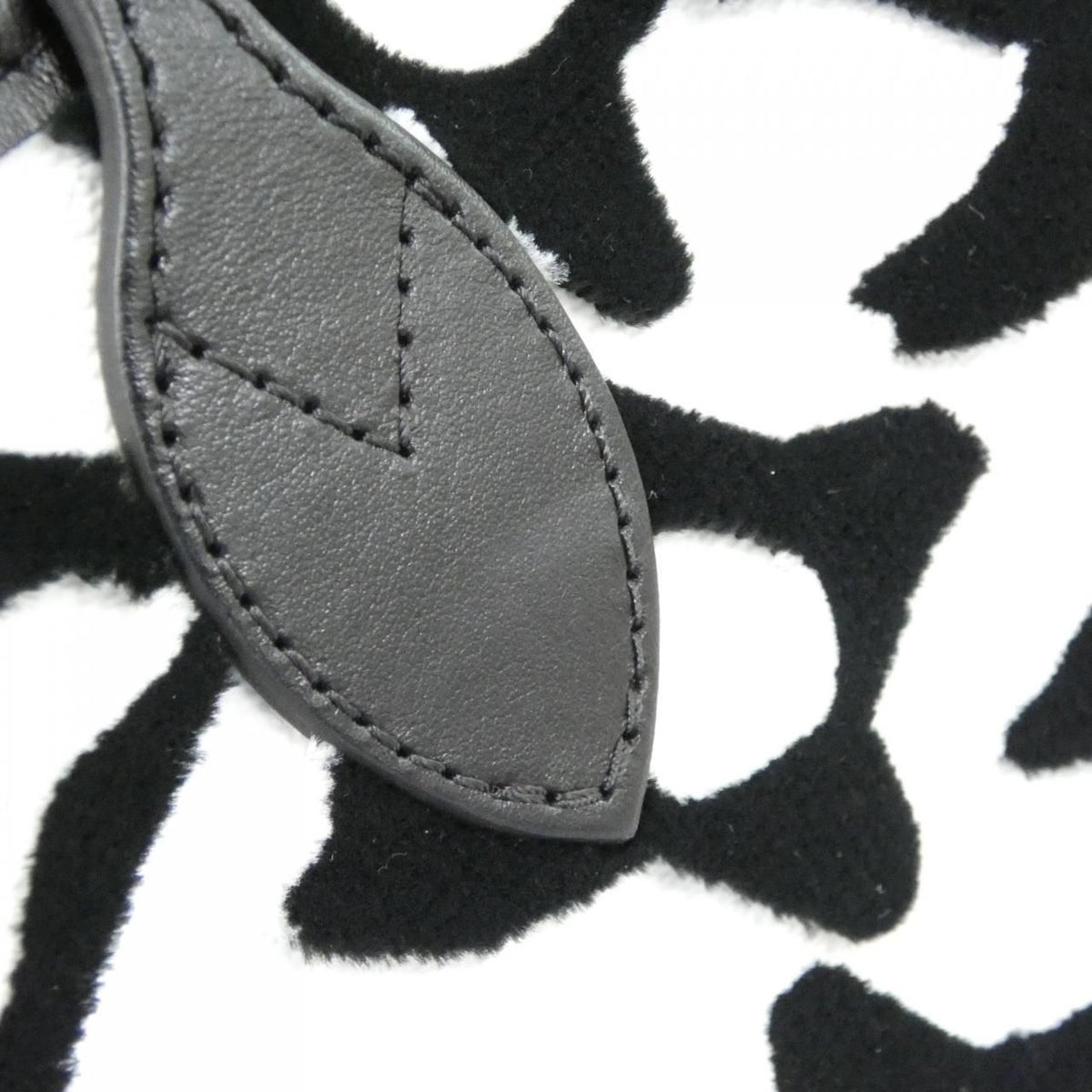 Louis Vuitton LV Xuf Neverfull MM Bag — view 3