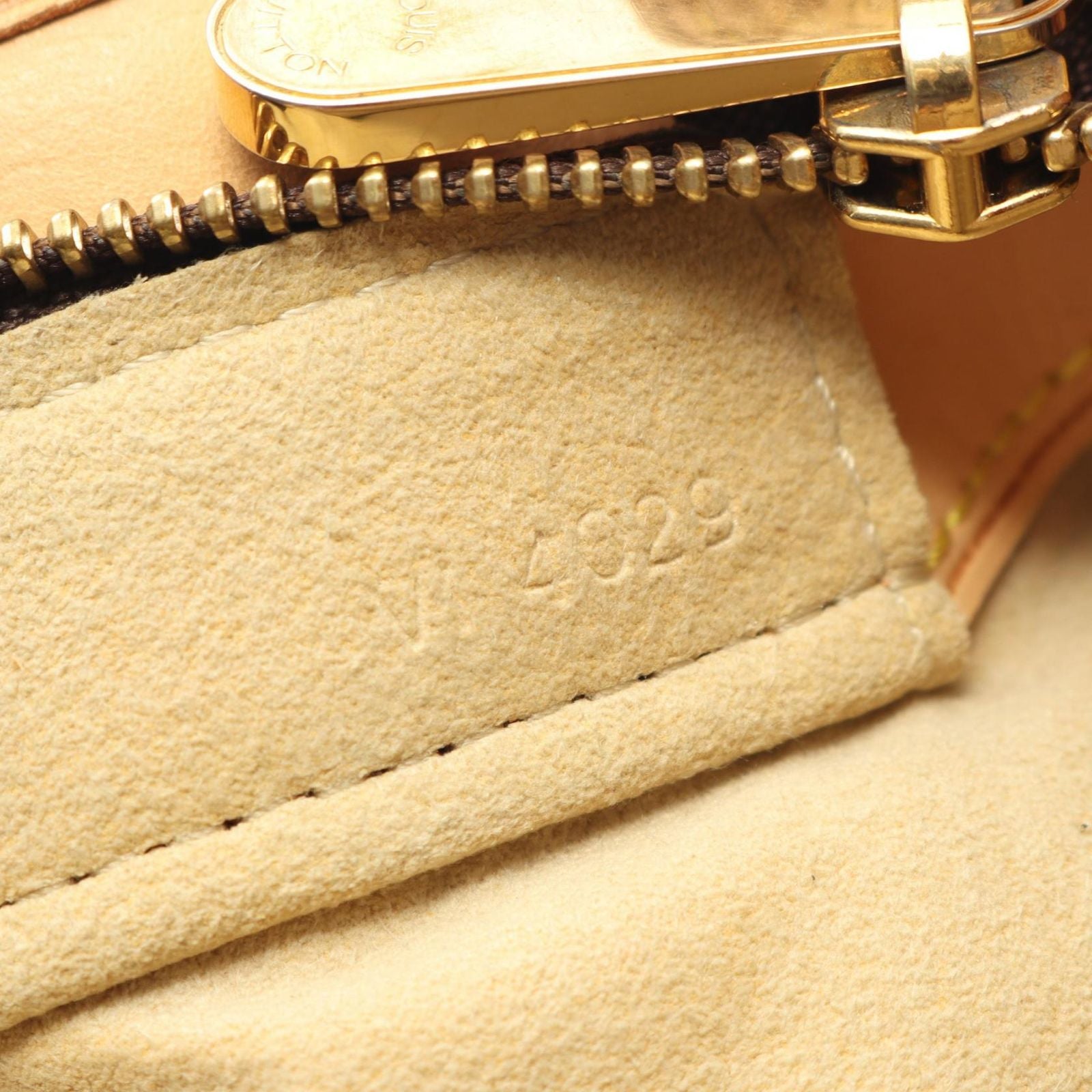 Louis Vuitton Shoulder Bag Bo MM Canvas Leather — view 5
