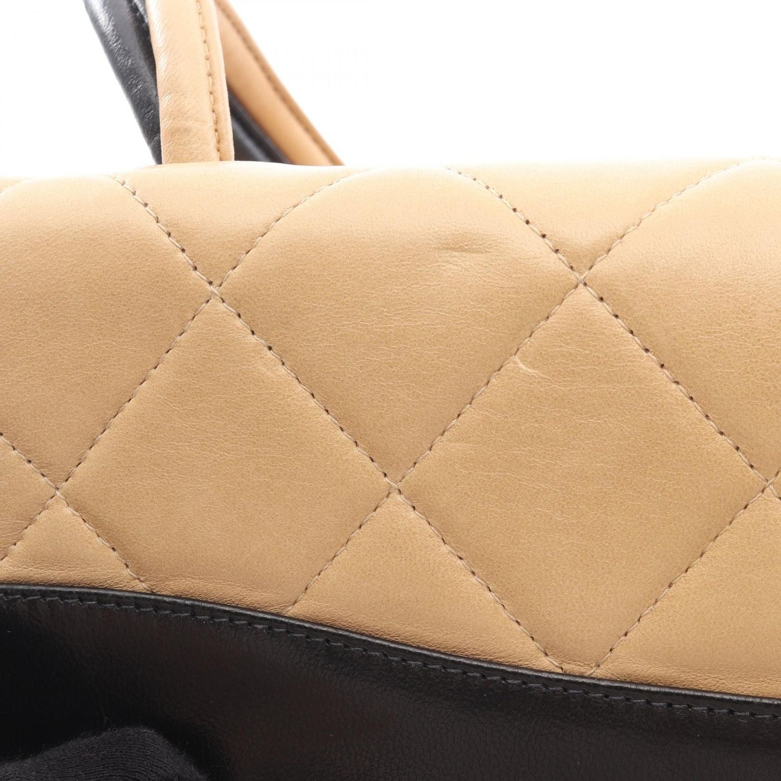 Chanel Shoulder Bag Quilted Beige Black Lambskin — view 8