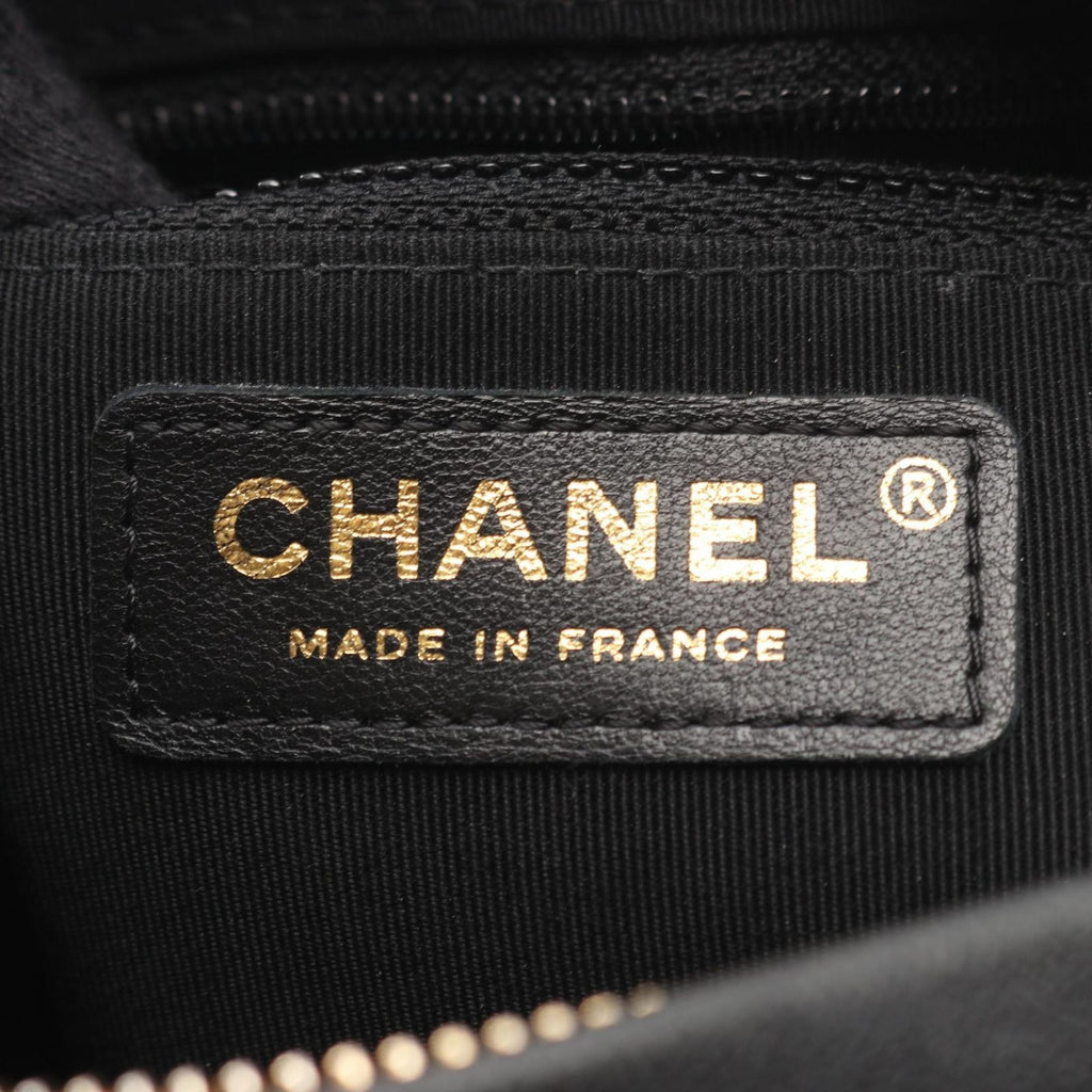 Chanel Shoulder Bag Diana Flap Quilted Black Lambskin Fringe Mini Che on — view 4