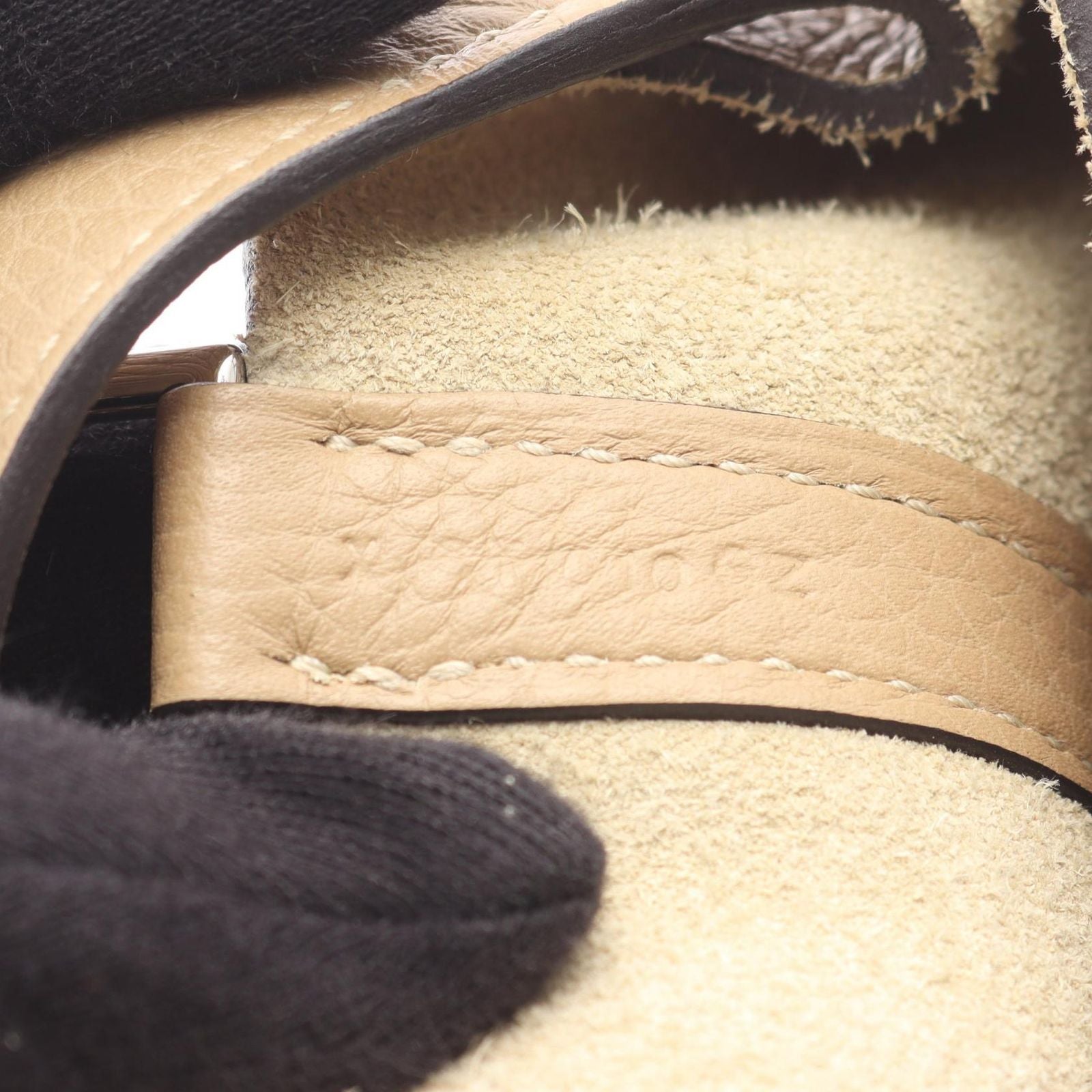 Hermes Handbag Picotin Lock PM Trench Leather — view 5