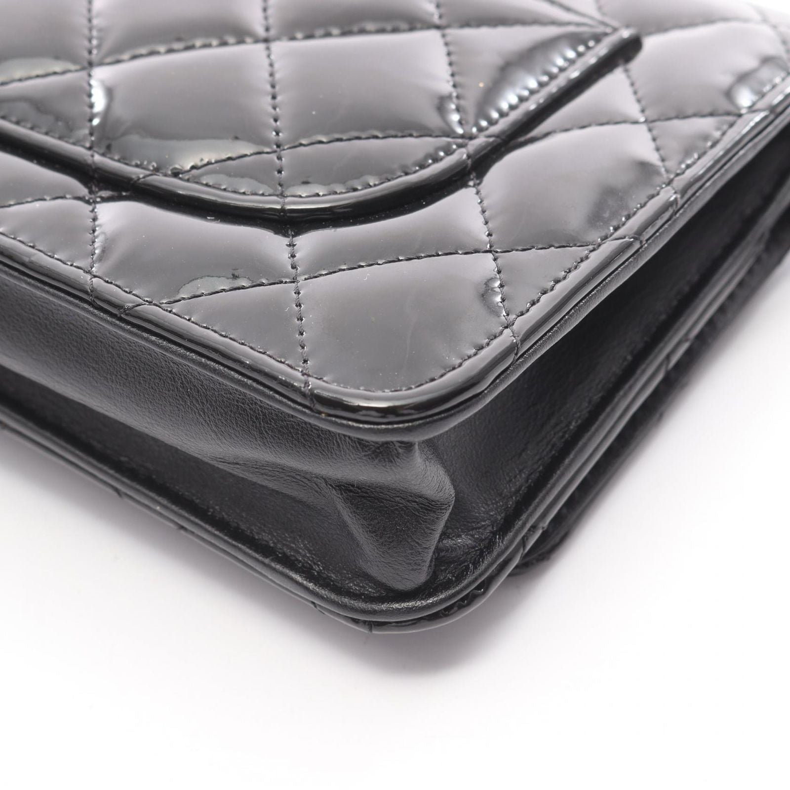 Chanel Shoulder Bag 2.55 Quilted Black Patent Leather Chain Wallet — view 6