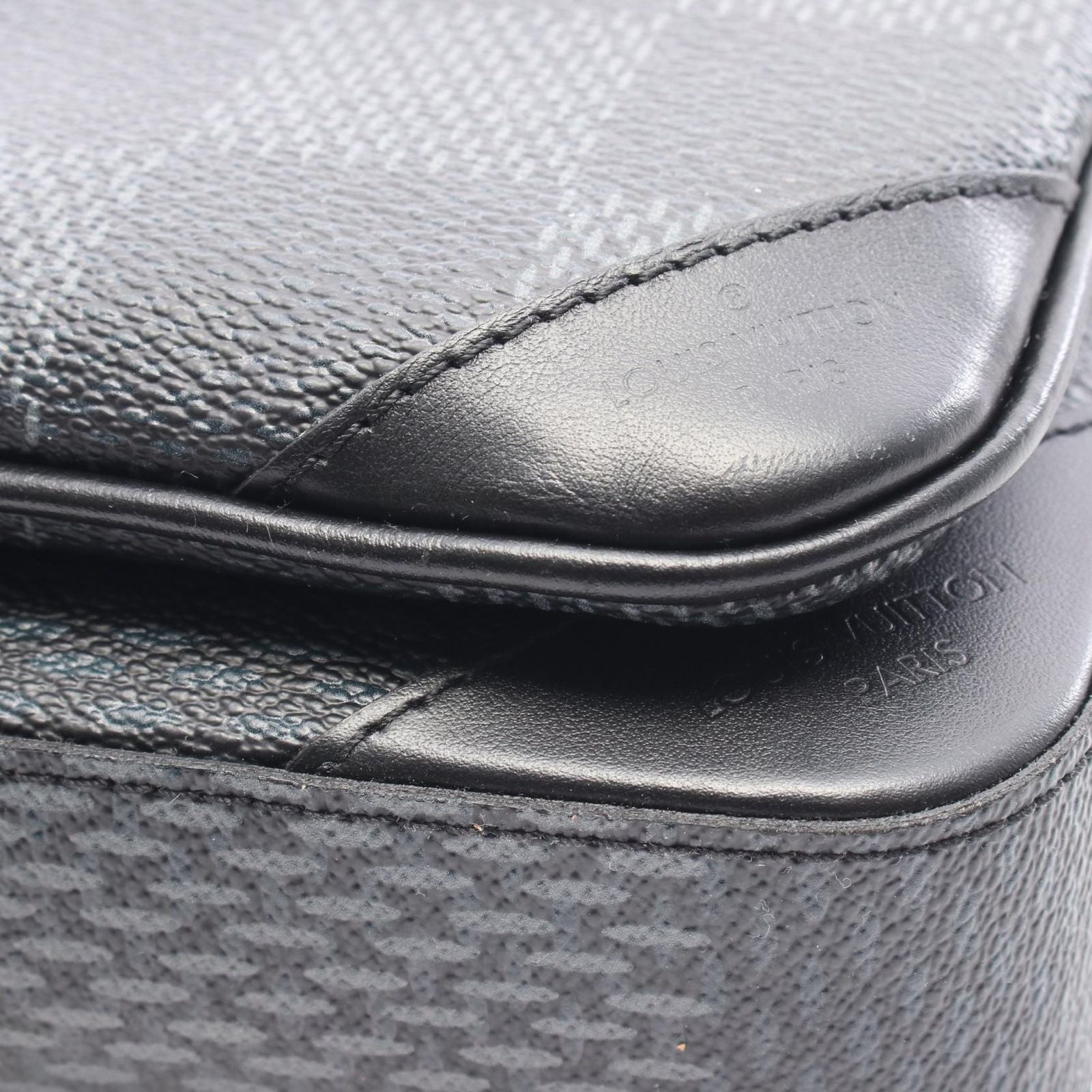Louis Vuitton Shoulder Bag Trio Messenger Damier Graphite Canvas Leather — view 5