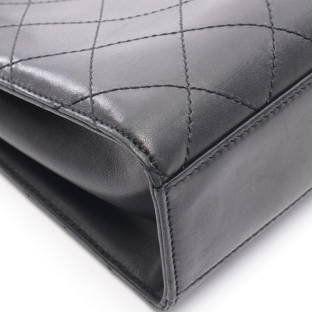 Chanel Shoulder Bag Quilted Black Leather — view 8