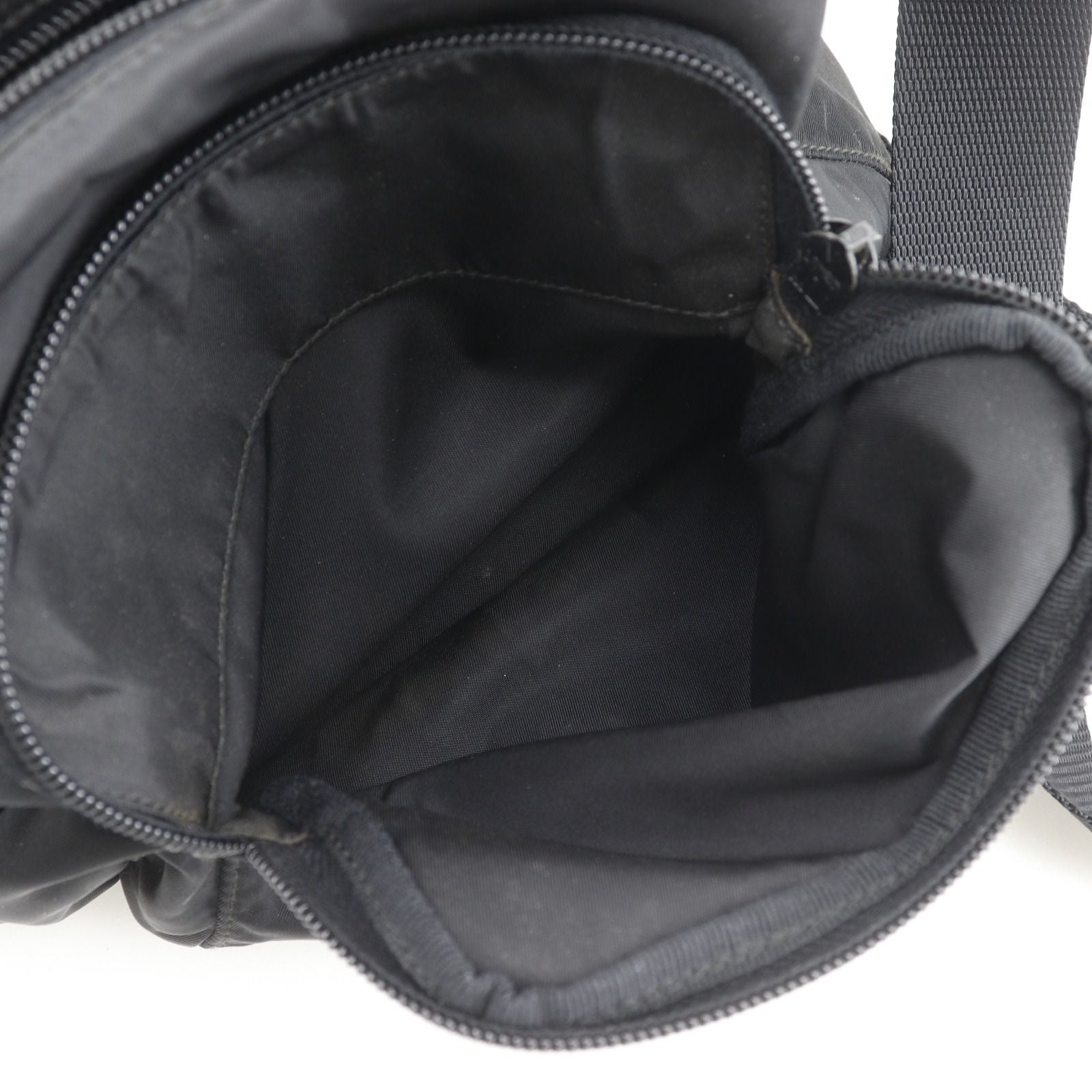 Prada Nylon Black LadyShoulder Shoulder Bag — view 5