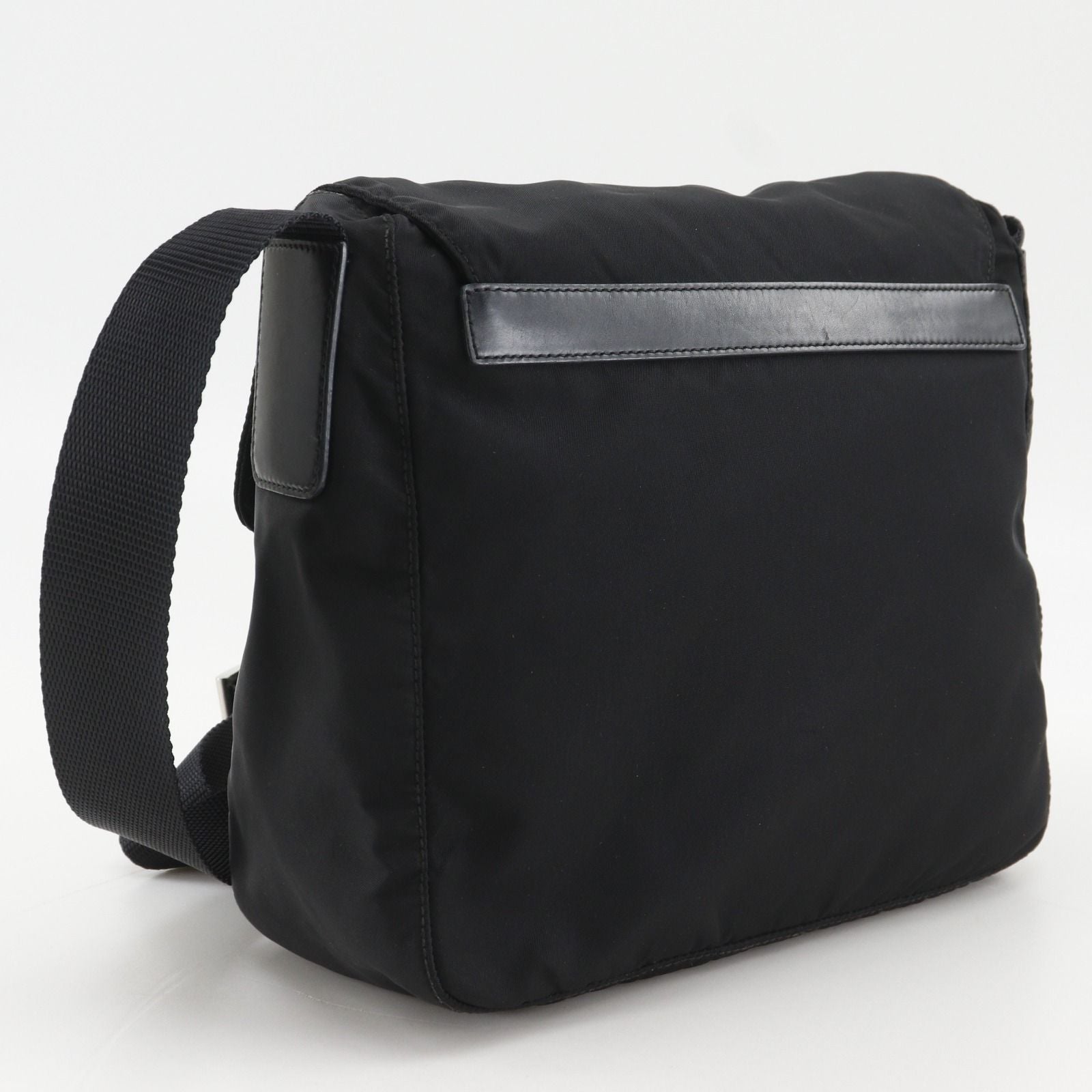 Prada Nylon Black LadyShoulder Shoulder Bag — view 3