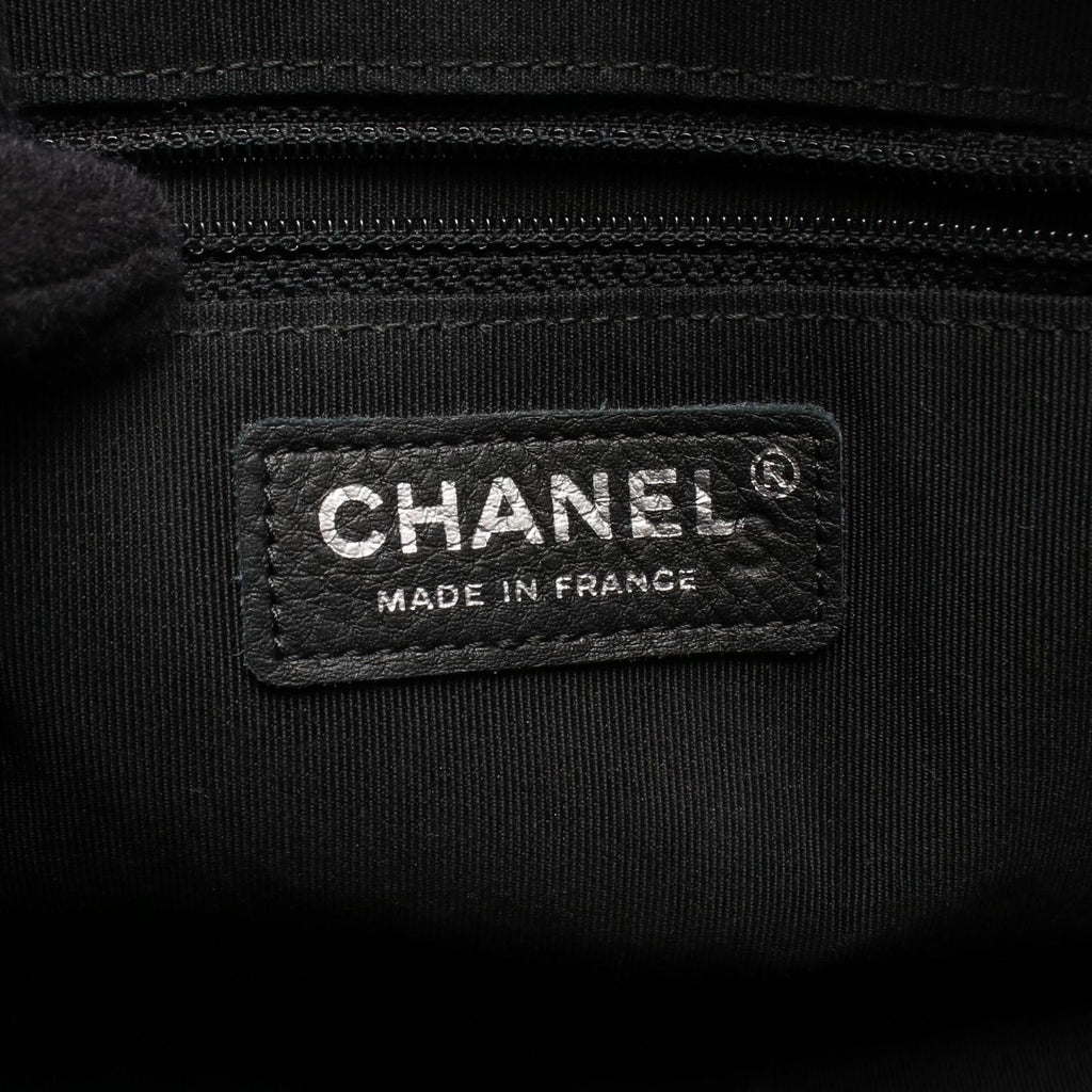 Chanel Shoulder Bag Blanc Stitch Tassel Black Lambskin Quilted Fringe Chain — view 4