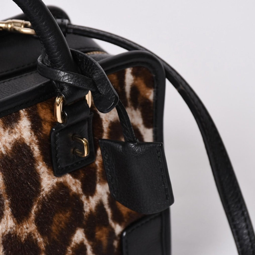 Loewe Amazona 23 2-Way Bag 352.99 Leopard Calf Hair Leather Black Gold — view 6