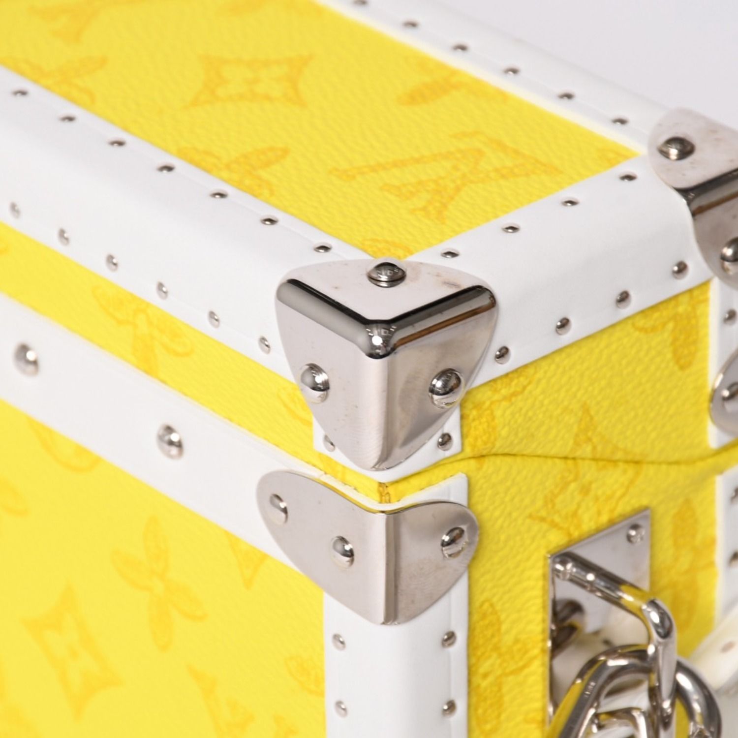 Louis Vuitton Monogram Virgil Abloh Logo Clutch Box Trunk Yellow — view 5