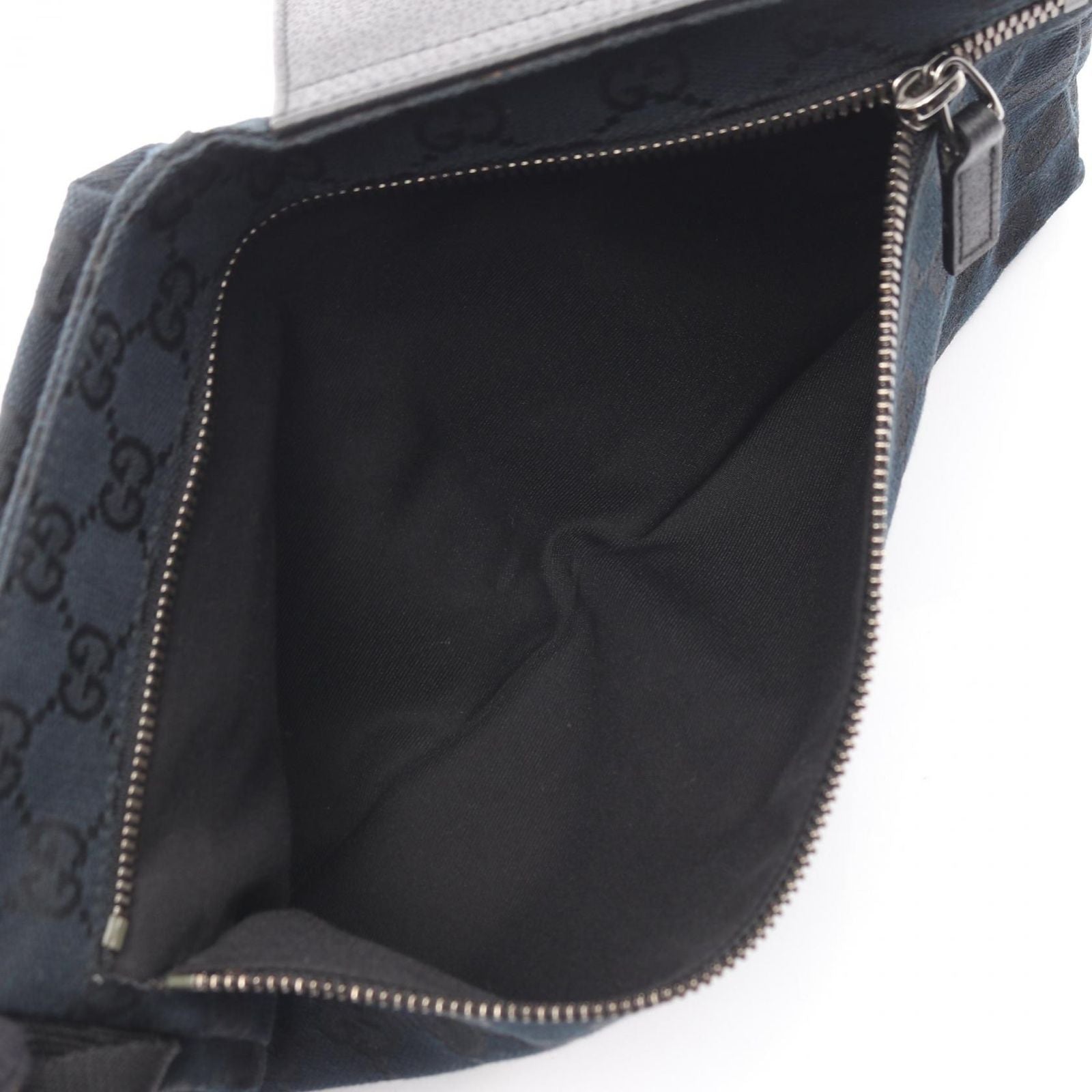 Gucci Waist Bag GG Canvas Black — view 3