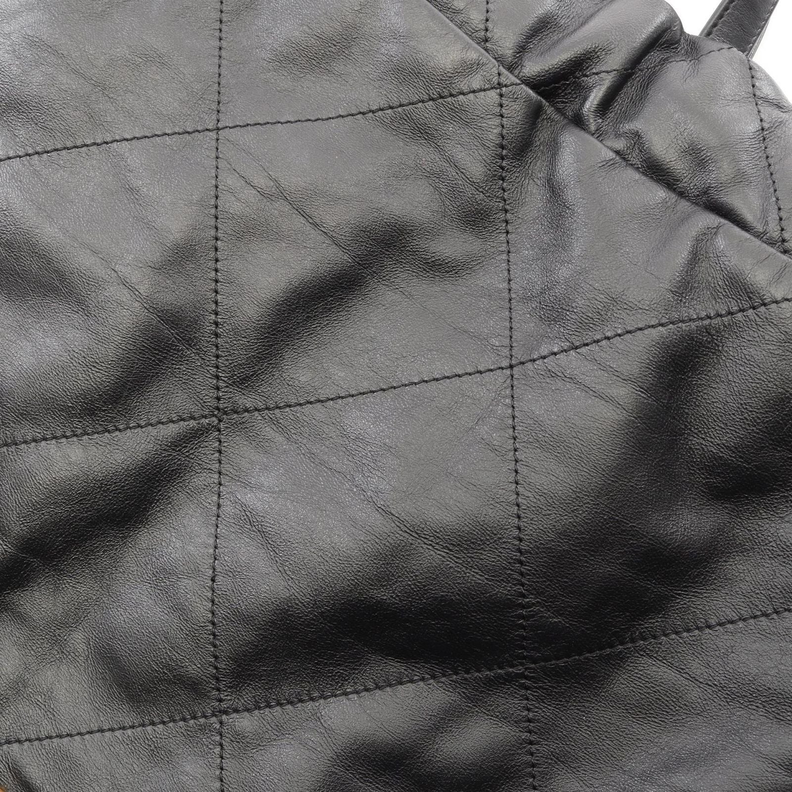 Chanel Backpack 22 Large Black Leather 22 Quilted Chain — view 8