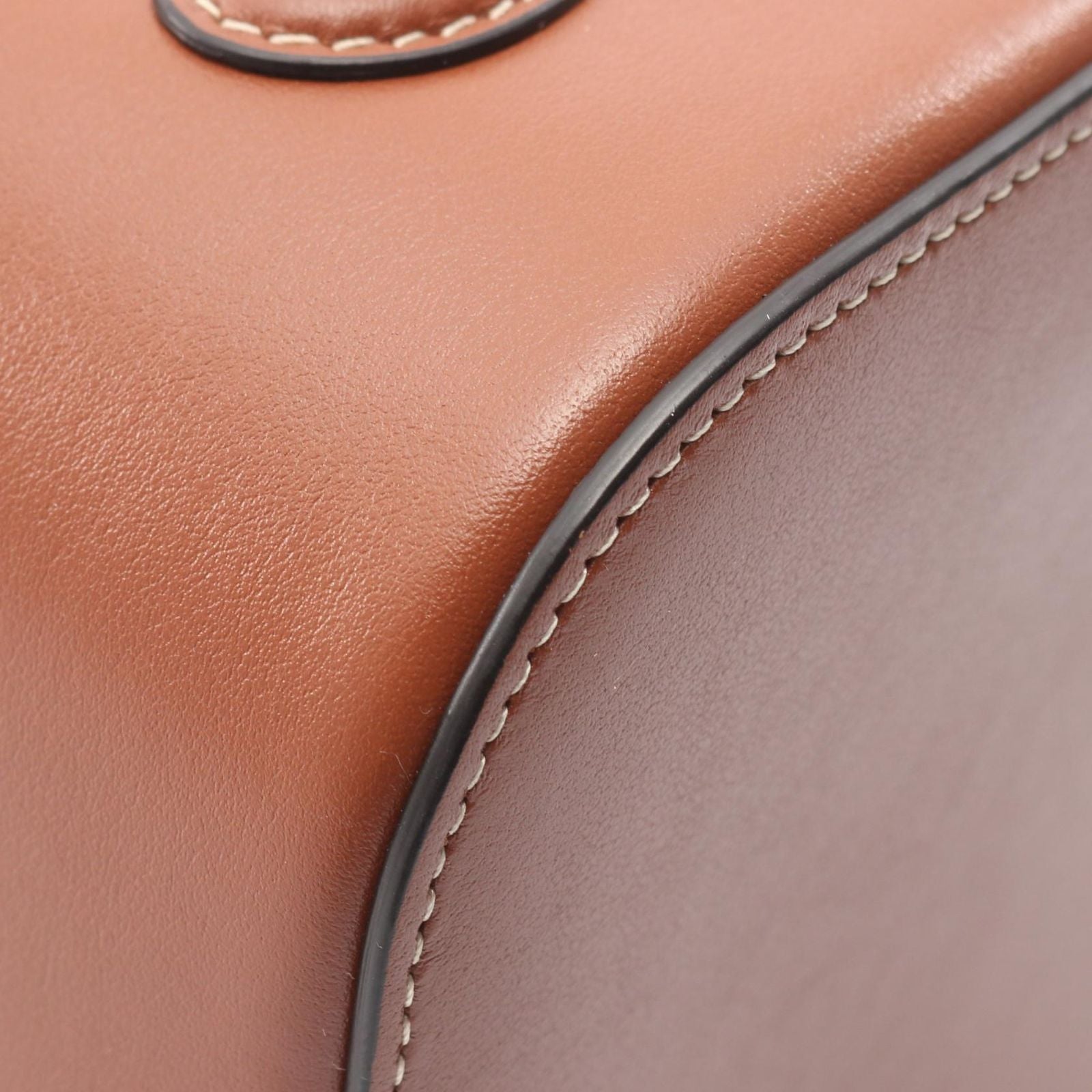 Celine Shoulder Bag Cuir Triomphe Box Tan Leather — view 5
