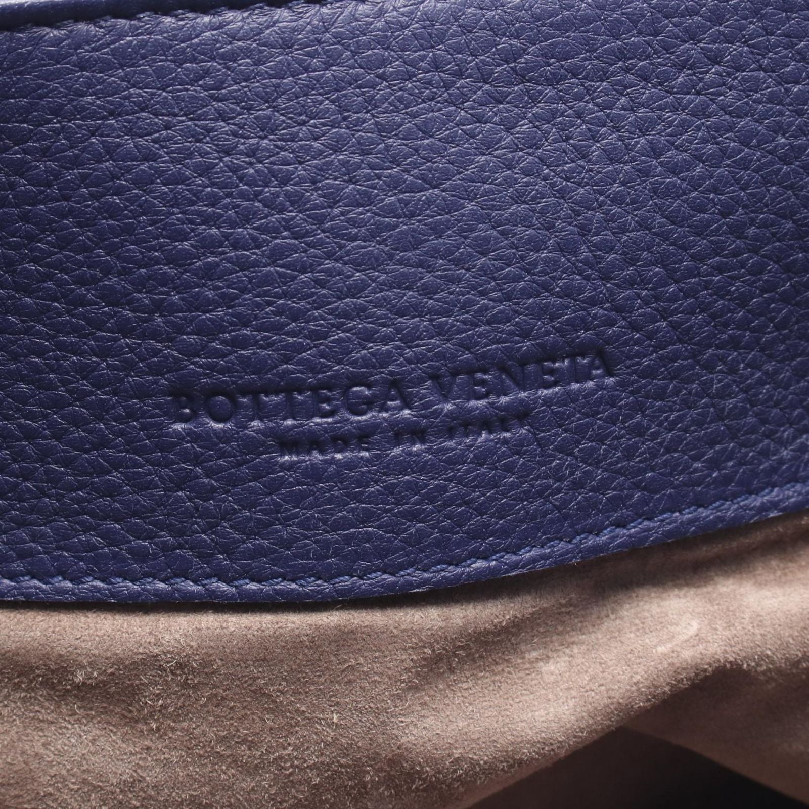 Bottega Veneta Handbag Rome Purple Leather Tote — view 4