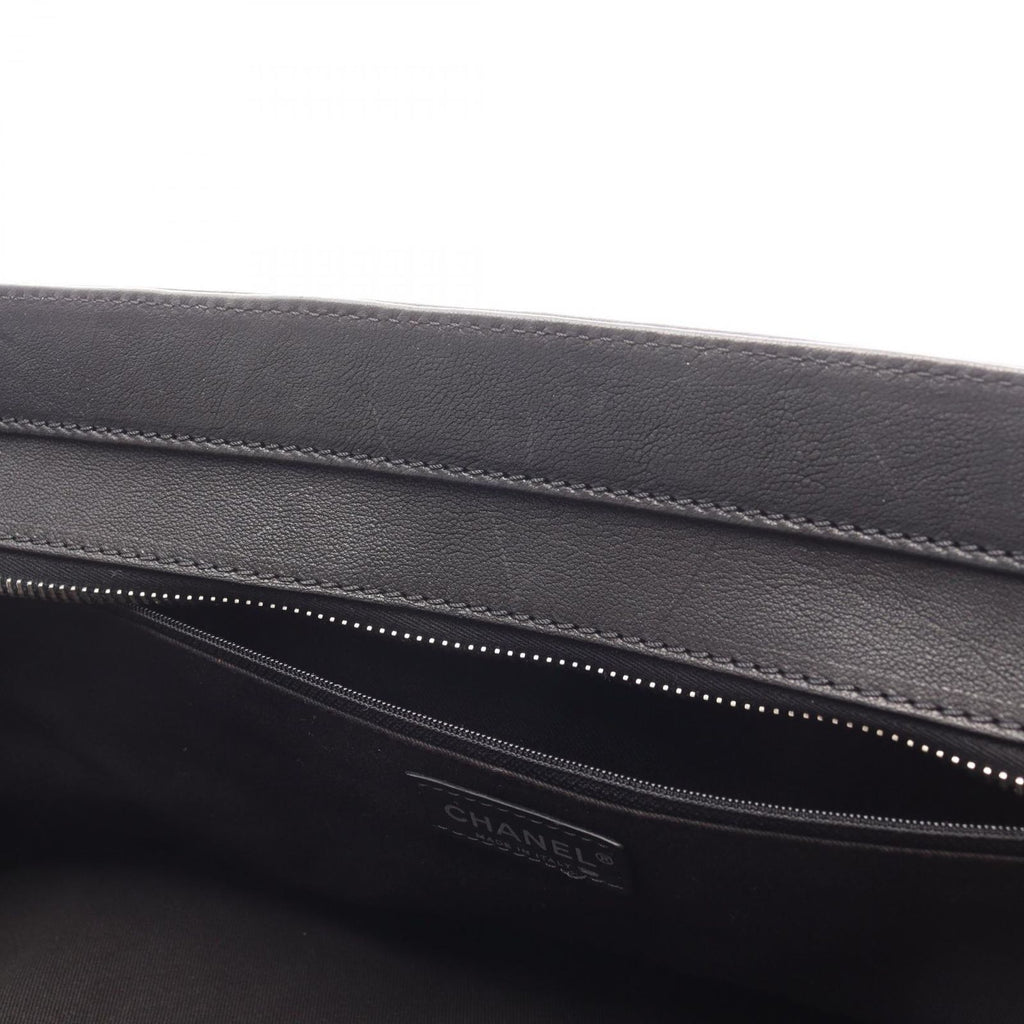 Chanel Boston Bag 2.55 Quilted Black Leather — view 7