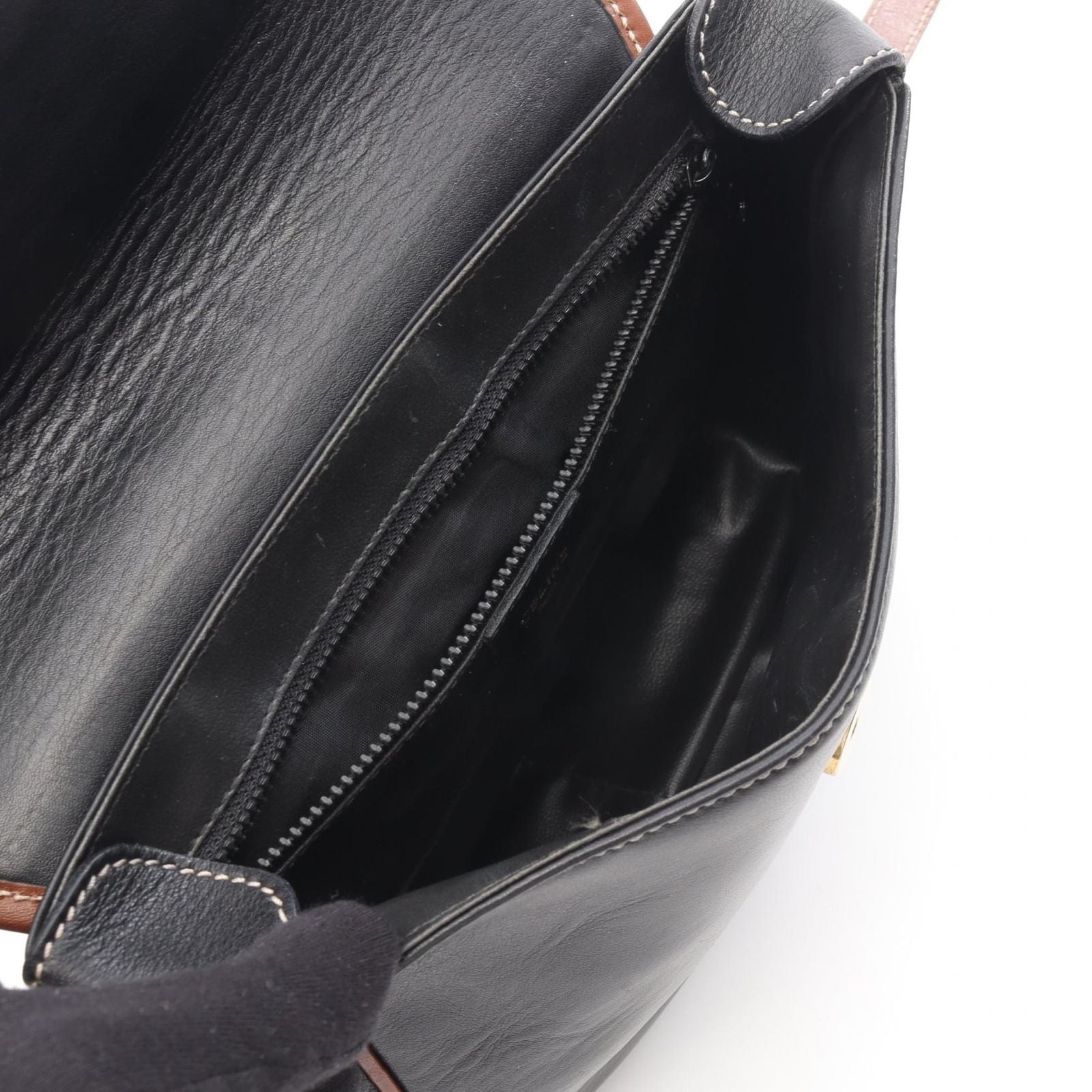 Celine Shoulder Bag Black Leather — view 3