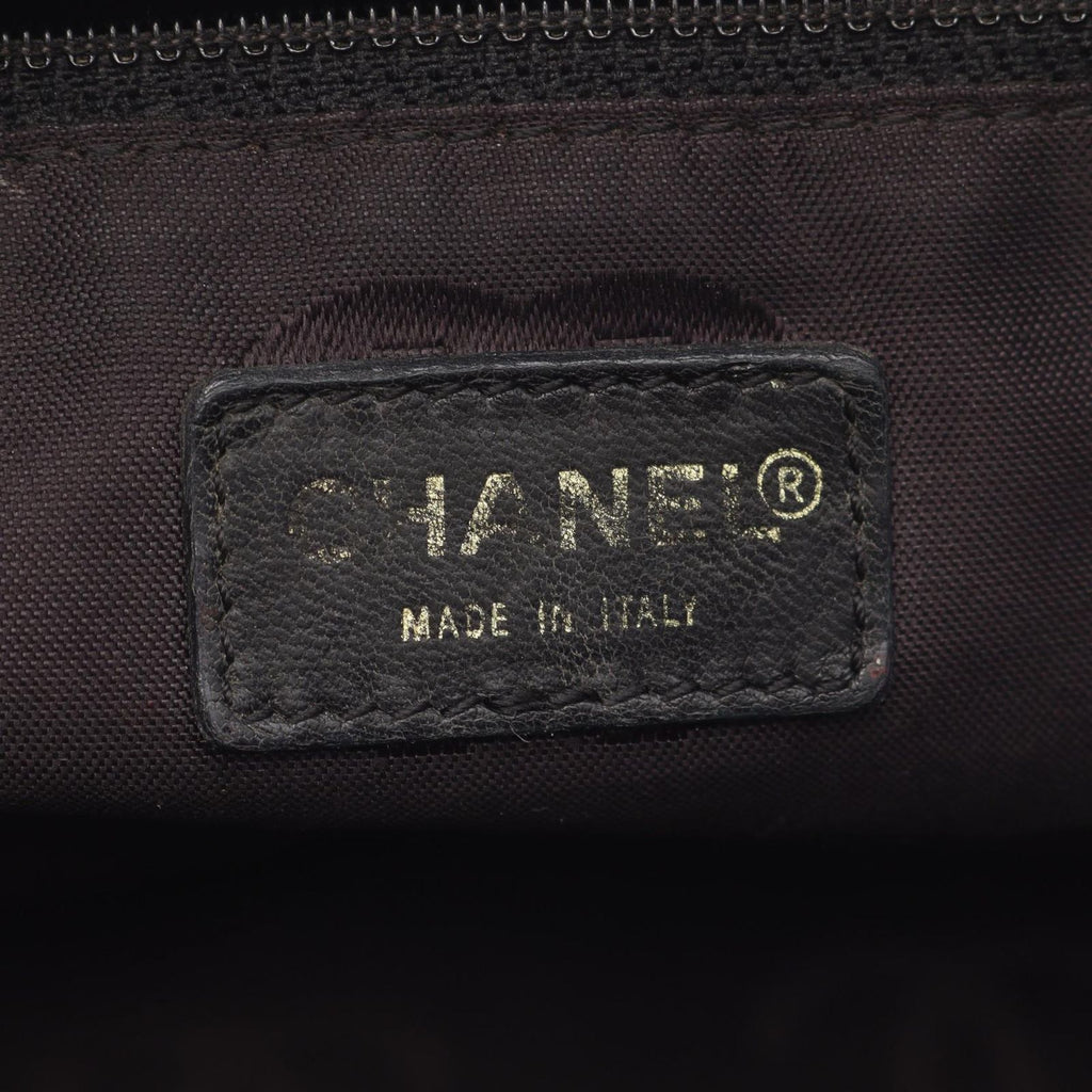 Chanel Handbag Wild Stitch Black Leather — view 4
